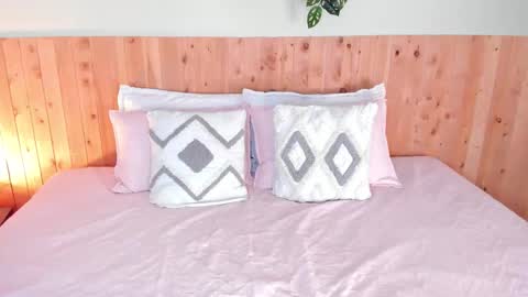 Chloe Smith online show from February 6, 2026, 11:13 am