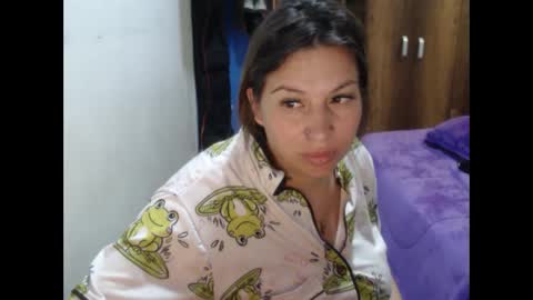 cloepussy online show from April 6, 2026, 11:22 am