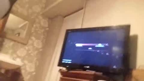 clouds_rider999 online show from February 12, 2025, 4:12 am