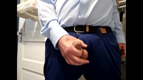 Snapshot of cloudydadnsa chatting on March 4, 2025, 9:11 pm Dad online show from March 4, 2025, 9:11 pm