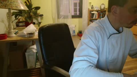 clouplefun online show from February 22, 2025, 6:28 am