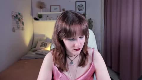Snapshot of clover_red chatting on February 22, 2025, 2:30 pm Clover follow me online show from February 22, 2025, 2:30 pm