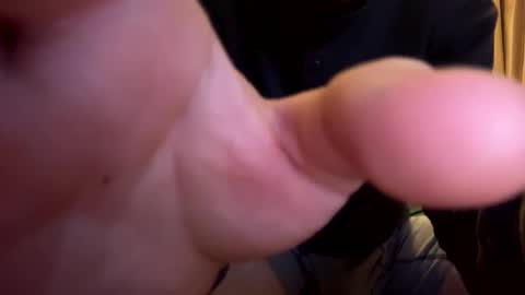 cloverboy1988 online show from November 2, 2025, 12:40 pm