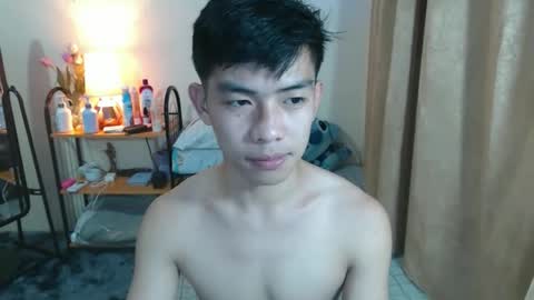 clyde_twinkx online show from March 17, 2026, 10:29 am