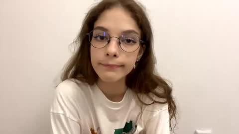 Anya online show from June 6, 2026, 11:53 pm