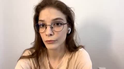Anya online show from June 10, 2026, 5:23 pm