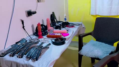 Clyde and Bunny online show from February 7, 2025, 3:01 am