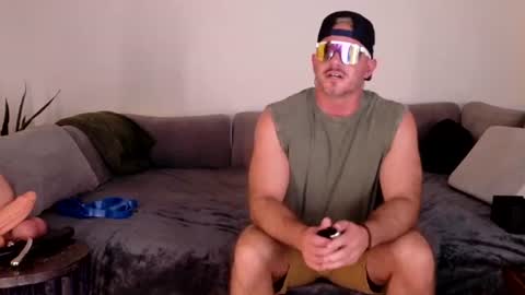 Snapshot of coachnhisboy chatting on June 13, 2026, 4:32 am ThickChicagoBro online show from June 13, 2026, 4:32 am