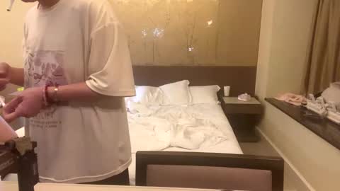 Cocacola1668 online show from April 15, 2026, 7:58 pm