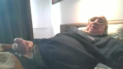 Snapshot of cock9635 chatting on February 24, 2026, 12:14 pm cock9635 online show from February 24, 2026, 12:14 pm