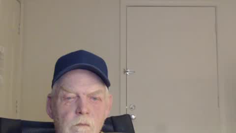 Snapshot of cockreadynow4u chatting on January 25, 2025, 12:38 am cockreadynow4u online show from January 25, 2025, 12:38 am