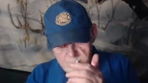 cockreadynow4u online show from April 27, 2026, 8:12 am