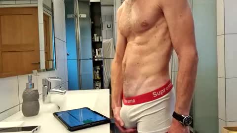 Cockvantage online show from September 9, 2025, 4:50 pm