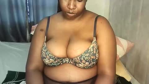 Zuri online show from March 25, 2026, 1:28 pm