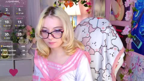 Mia online show from December 24, 2024, 12:00 am