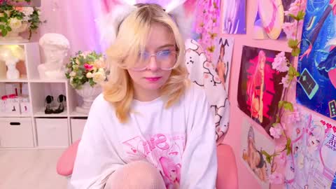 Mia online show from January 25, 2025, 9:25 pm