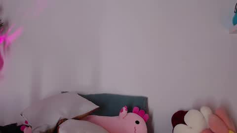 Coffee Dreams online show from February 27, 2025, 4:32 pm