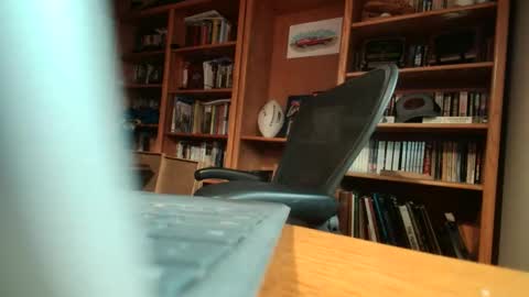 Snapshot of colchuck chatting on May 14, 2026, 1:29 pm colchuck online show from May 14, 2026, 1:29 pm