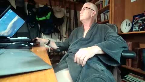 Snapshot of colchuck chatting on June 5, 2026, 1:28 pm colchuck online show from June 5, 2026, 1:28 pm