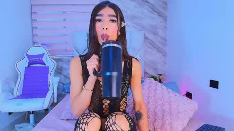 colett online show from June 7, 2026, 11:58 am