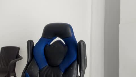 Snapshot of colin_prince2 chatting on January 11, 2025, 2:41 am COLIN online show from January 11, 2025, 2:41 am