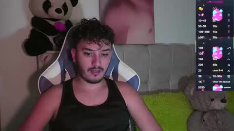 Snapshot of collage_hot25 chatting on October 28, 2025, 4:05 am javier online show from October 28, 2025, 4:05 am