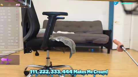 College001 online show from January 14, 2026, 7:08 pm