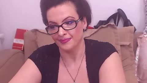 Snapshot of college_dream_bbw chatting on March 2, 2025, 4:39 am Maddison online show from March 2, 2025, 4:39 am