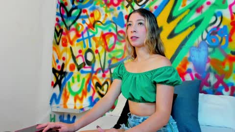 valentina online show from April 10, 2026, 2:33 pm