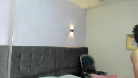 collinstone online show from January 3, 2025, 1:59 am