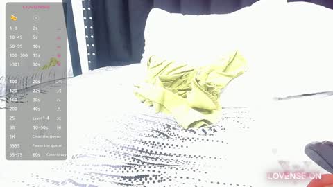 Snapshot of colombia_mommy_ chatting on December 22, 2024, 4:59 pm GRETCHEN online show from December 22, 2024, 4:59 pm