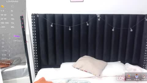 Snapshot of colombia_mommy_ chatting on January 5, 2025, 12:31 pm GRETCHEN online show from January 5, 2025, 12:31 pm