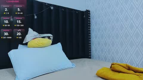 Snapshot of colombia_mommy_ chatting on October 4, 2025, 12:03 pm GRETCHEN online show from October 4, 2025, 12:03 pm