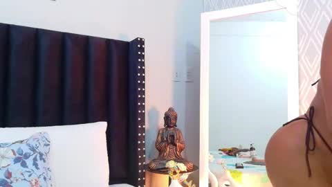 Snapshot of colombia_mommy_ chatting on May 11, 2026, 4:04 pm GRETCHEN online show from May 11, 2026, 4:04 pm