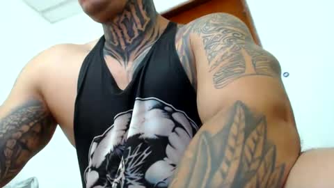 Snapshot of colombian_monster_cock chatting on December 17, 2024, 11:16 pm camilo online show from December 17, 2024, 11:16 pm