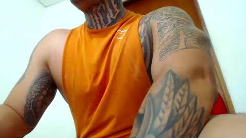 Snapshot of colombian_monster_cock chatting on December 23, 2024, 4:55 am camilo online show from December 23, 2024, 4:55 am