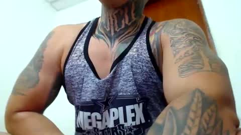 Snapshot of colombian_monster_cock chatting on February 9, 2025, 9:28 pm camilo online show from February 9, 2025, 9:28 pm