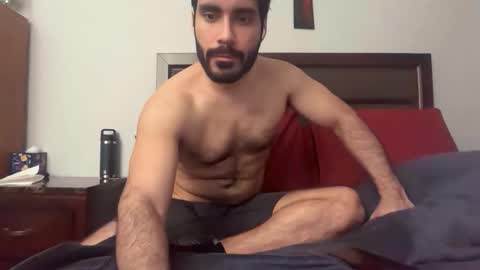 colombianstud94 online show from March 23, 2026, 11:36 am