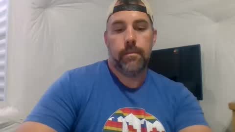 Just me online show from November 14, 2025, 5:44 pm