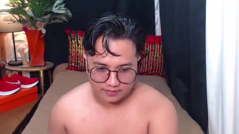 Snapshot of colossalboy chatting on December 30, 2024, 2:30 pm Sunny online show from December 30, 2024, 2:30 pm