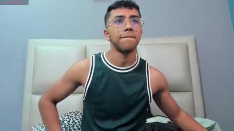 colstorw_ online show from September 30, 2025, 11:59 am