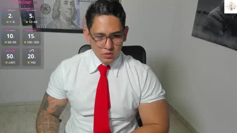 coltonmassif_ online show from November 12, 2025, 12:44 am