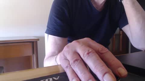 comemivuoi2 online show from April 11, 2026, 7:56 am