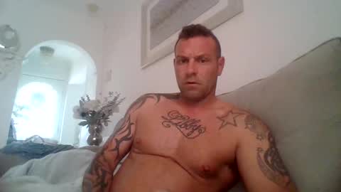 Snapshot of comesee10 chatting on May 10, 2026, 8:41 am comesee10 online show from May 10, 2026, 8:41 am
