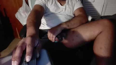 comesuckthisdick111 online show from February 17, 2026, 7:49 am