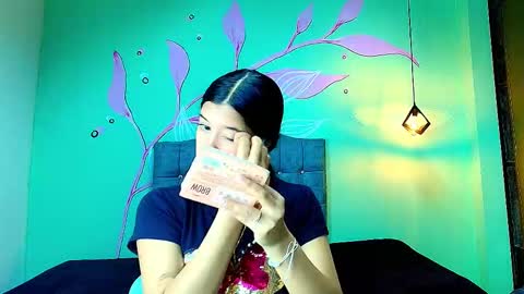 C O N N I E online show from December 1, 2025, 1:16 pm