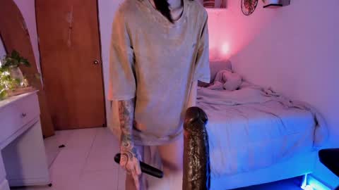 connie    online show from January 19, 2025, 1:22 pm