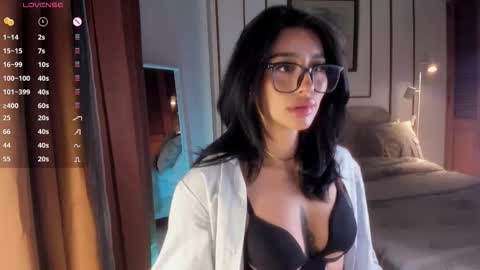 connie    online show from November 28, 2025, 9:45 am