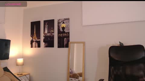 Snapshot of connie_haze chatting on December 5, 2024, 11:07 pm Connie online show from December 5, 2024, 11:07 pm