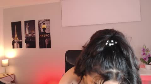 Snapshot of connie_haze chatting on January 17, 2025, 11:07 pm Connie online show from January 17, 2025, 11:07 pm